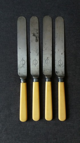 Coltelli antichi pezzi - coltelli,