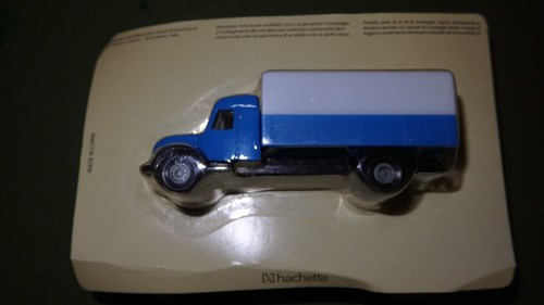 Autocarro con cassone - ho,