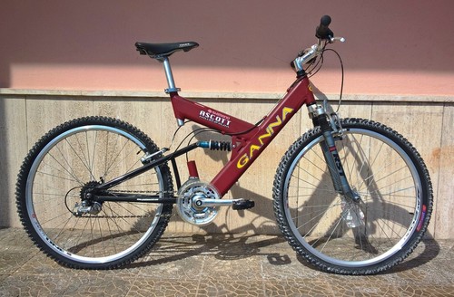 Bici bicicletta mountain bike - mountain,