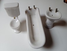 ACCESSORI CASA DELLE BAMBOLE LOTTO DI 3 PEZZI