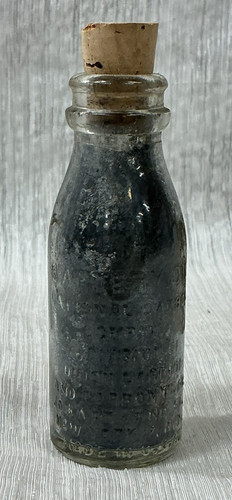 Bottiglia olio batteria - bottiglia, a