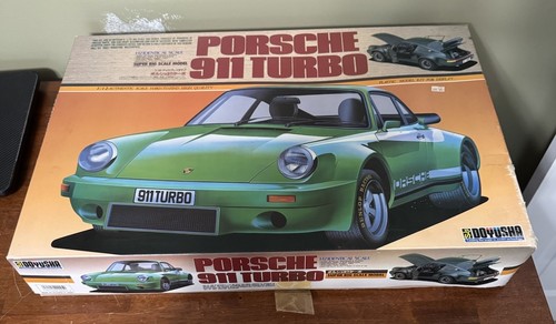 Doyusha porsche 911 - 1/12, turbo