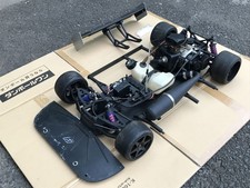 Auto con motore radiocomandato