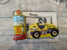 Coppia Porta Accendini BIC Vintage Speed Racer E Bican's Oil Tin Light In Latta