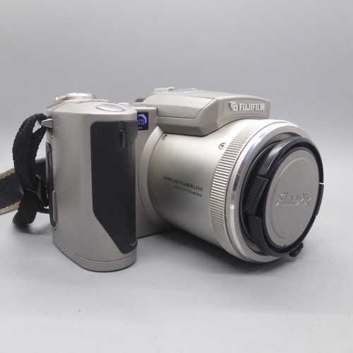 Fujifilm finepix 4900 - 4900, 2,4