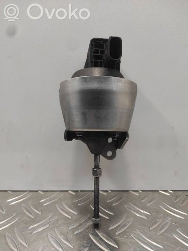 Attuatore turbocompressore