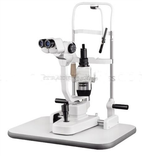 Microscopio lampada fessura