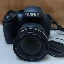 Fujifilm FINEPIX HS35 EXR