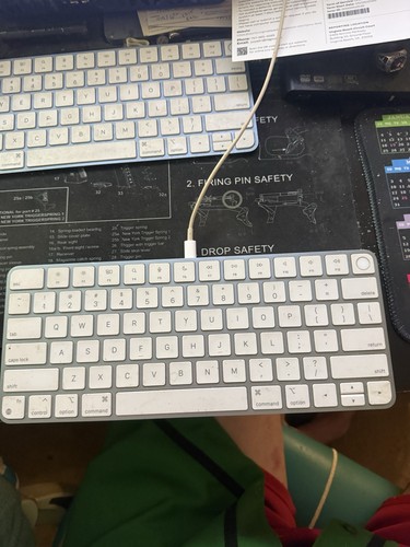 Apple magic keyboard con touch - apple,