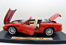 Modellino auto scala 1:18 Jaguar XKR diecast modellismo statico collezione car