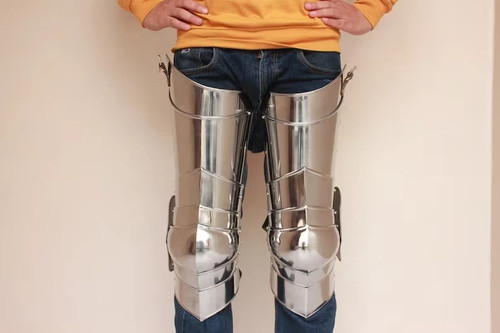 Armatura medievale per gambe
