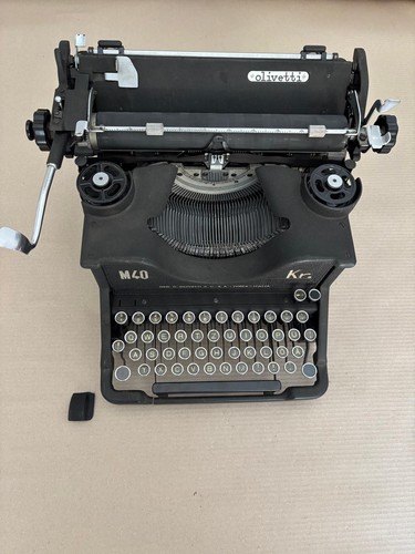 Macchina scrivere olivetti - da,