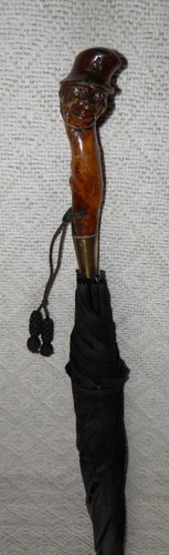 Antico ombrello nero - , uomo