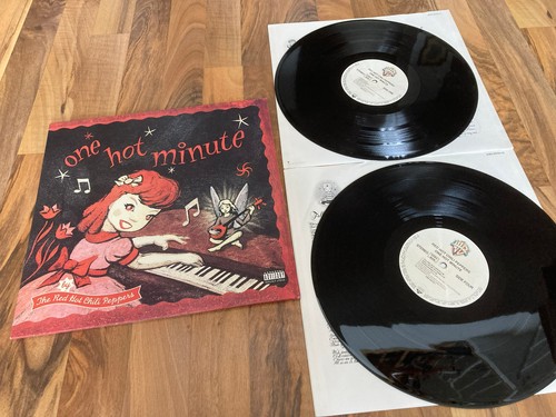 Red hot chili peppers - red,