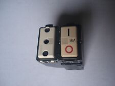 BTICINO 5130 PRESA SICURA MAGNETOTERMICO  AUTOMATICO 2P+T 16A 5130 MAGIC