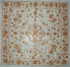 CENTRO TAVOLA QUADRATO - DORATO CON APPLICAZIONI -  INDIA - CM.91 x CM.88