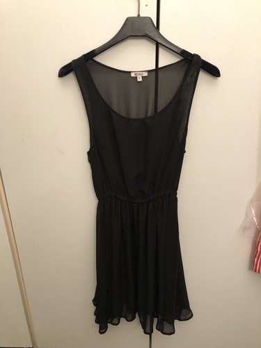 Vestito nero con sottoveste - , di