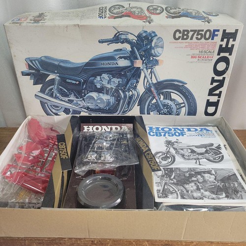 Vecchio kit modellino - vecchio,