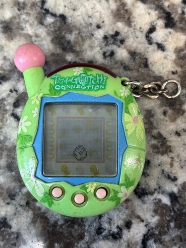 Tamagotchi connection green - connection,