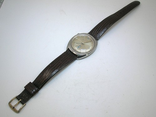 Bulova accutron 2182 - bulova,