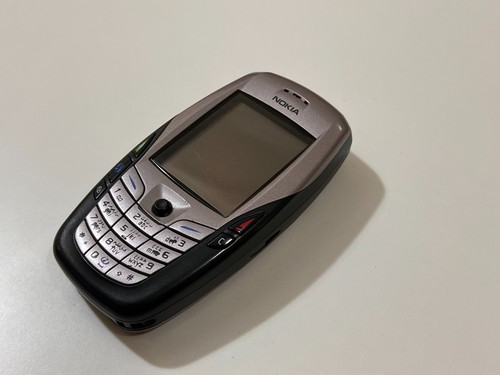 Cellulare gsm retrò - cellulare,
