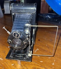 Antica macchina fotografica a