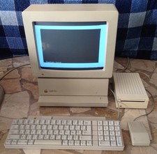 Apple IIGS Model No. A2S6000W funzionante con Monitor e accessori