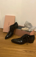 MIU MIU scarpe vernice nere e