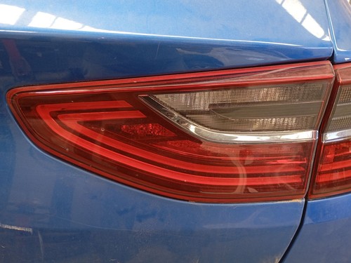 Right rear light - in, door