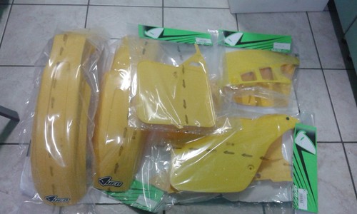 Kit plastiche suzuki - plastiche, 125