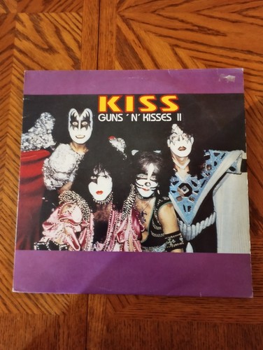 Kiss guns kisses x - kiss, n'kisses