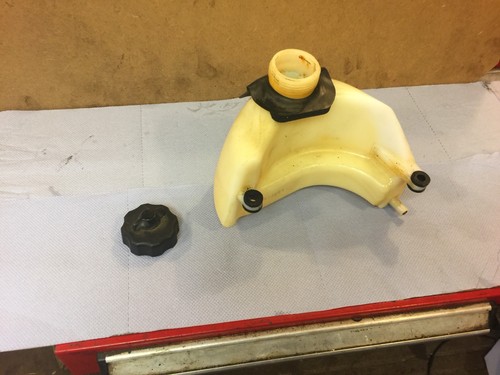 Supporto plastica suzuki - in,