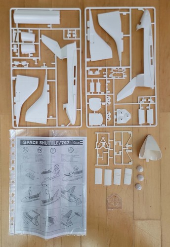 144 revell model - -,