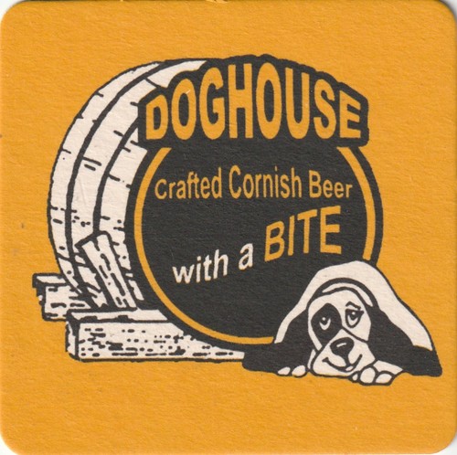 Beer mat doghouse - -,