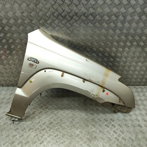 Toyota land cruiser j120 - cruiser,