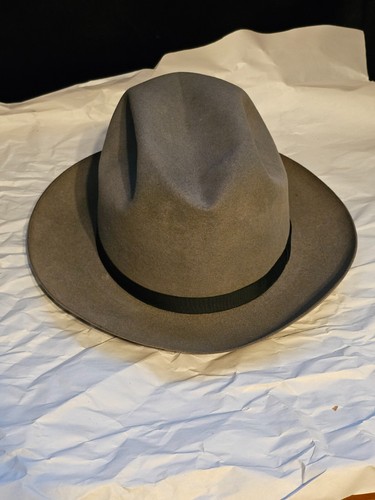 Antico cappello derby uomo