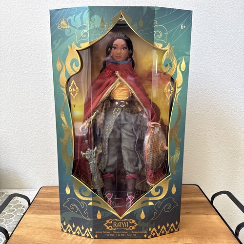 Disney d23 exclusive - disney,