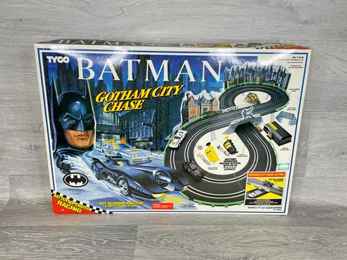 Raro set slot car - , batman