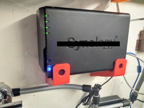 Supporto parete synology - da,