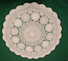 CENTRO TAVOLO LAVORATO A MANO