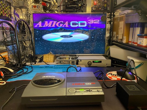 Commodore amiga cd32 - commodore, solo