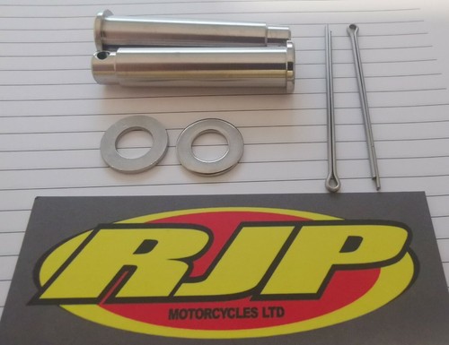 Set pin poggiapiedi