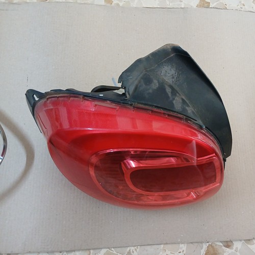 Fanale posteriore sinistro - fanale,