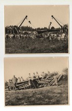 2 FOTO MILITARI CON SOLDATI GENIO FERROVIERI PONTE DISTRUTTO VAGONE ROVESCIATO