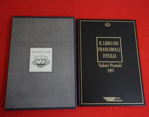 Libro dei francobolli - libro,