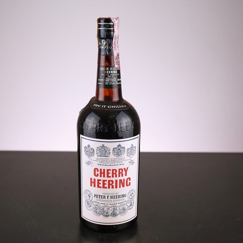 Cherry heering bottiglia - cherry,