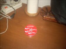 gadget coca cola scatolina rotonda in latta  9 cm di diametro. leggi..