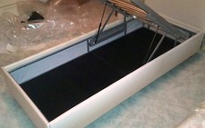 Letto Contenitore pistoni gas design moderno ecopelle varie misure in 37 colori 