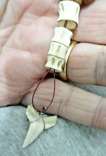 Collana rasta con dente - con,