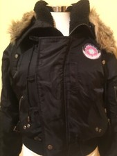 giubbotto invernale donna SHINIÚ Colore Nero Con Cappuccio E Pelliccia Eco